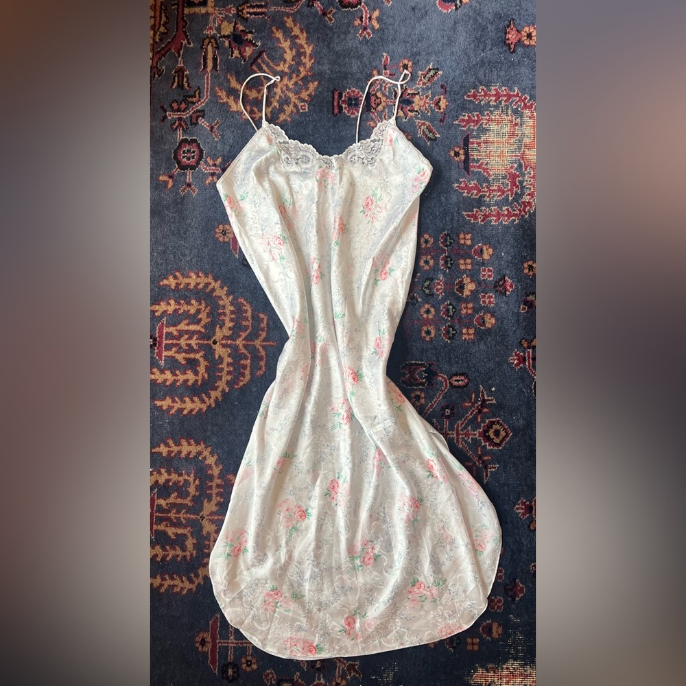 Vintage Floral Satin Slip Dress – Lace Trim - Picture 2 of 5